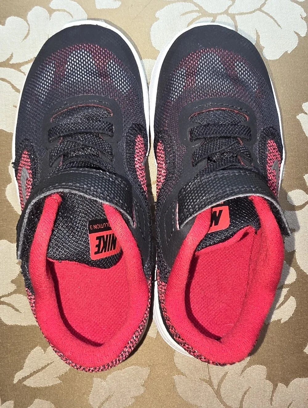 Nike Kids' (Toddler) Black and Red Athletic Sneakers US size 9c